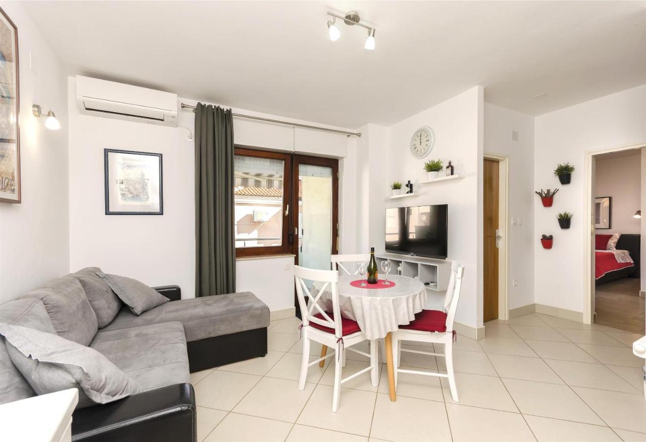 Apartment Mare Srima Esterno foto