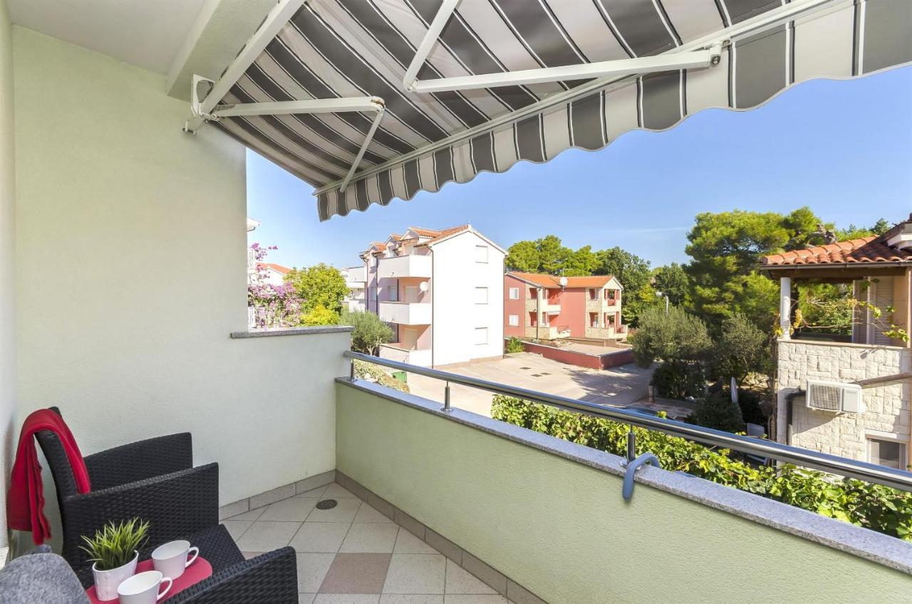 Apartment Mare Srima Esterno foto