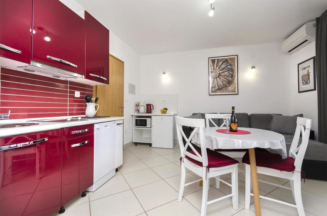 Apartment Mare Srima Esterno foto