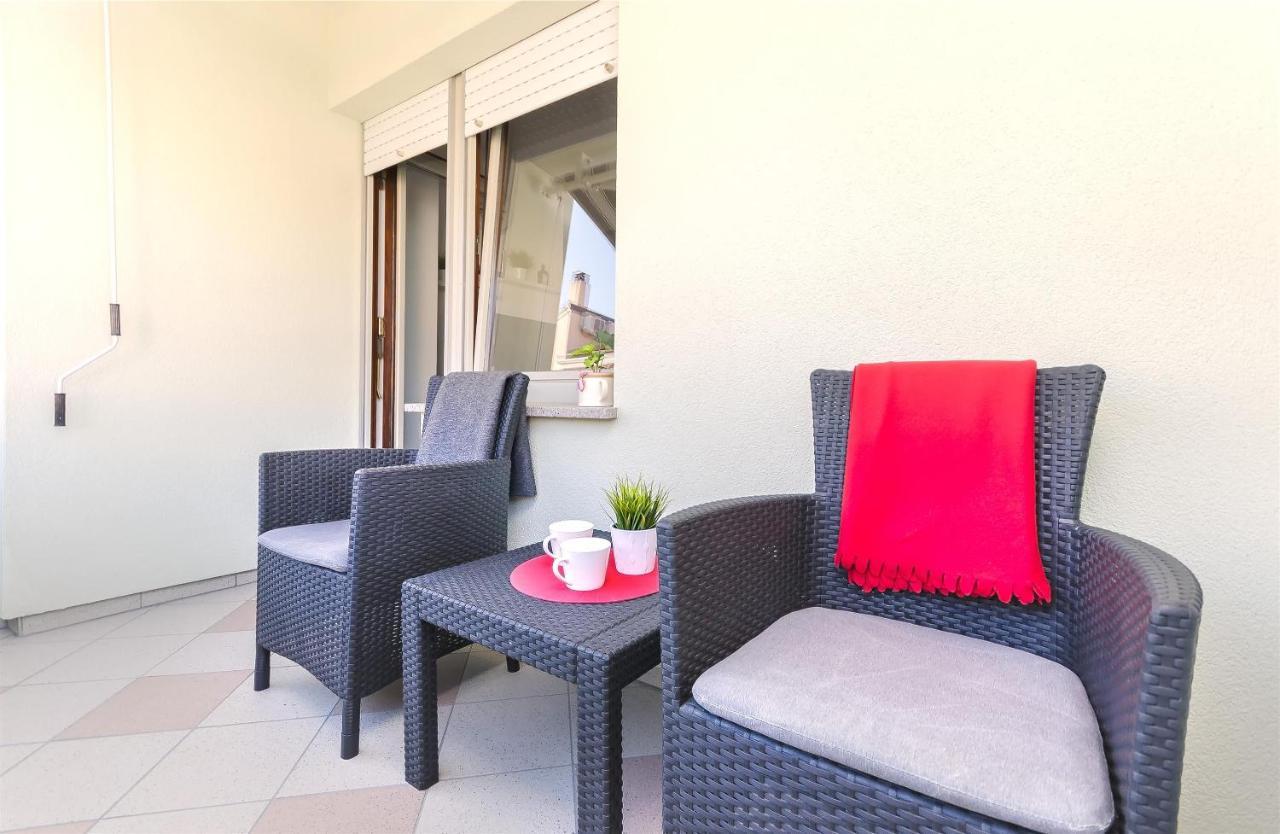 Apartment Mare Srima Esterno foto